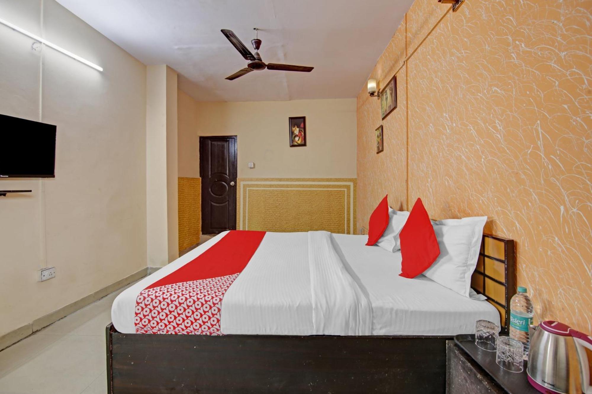 Hotel O Glorious Stayz Νόιντα Εξωτερικό φωτογραφία